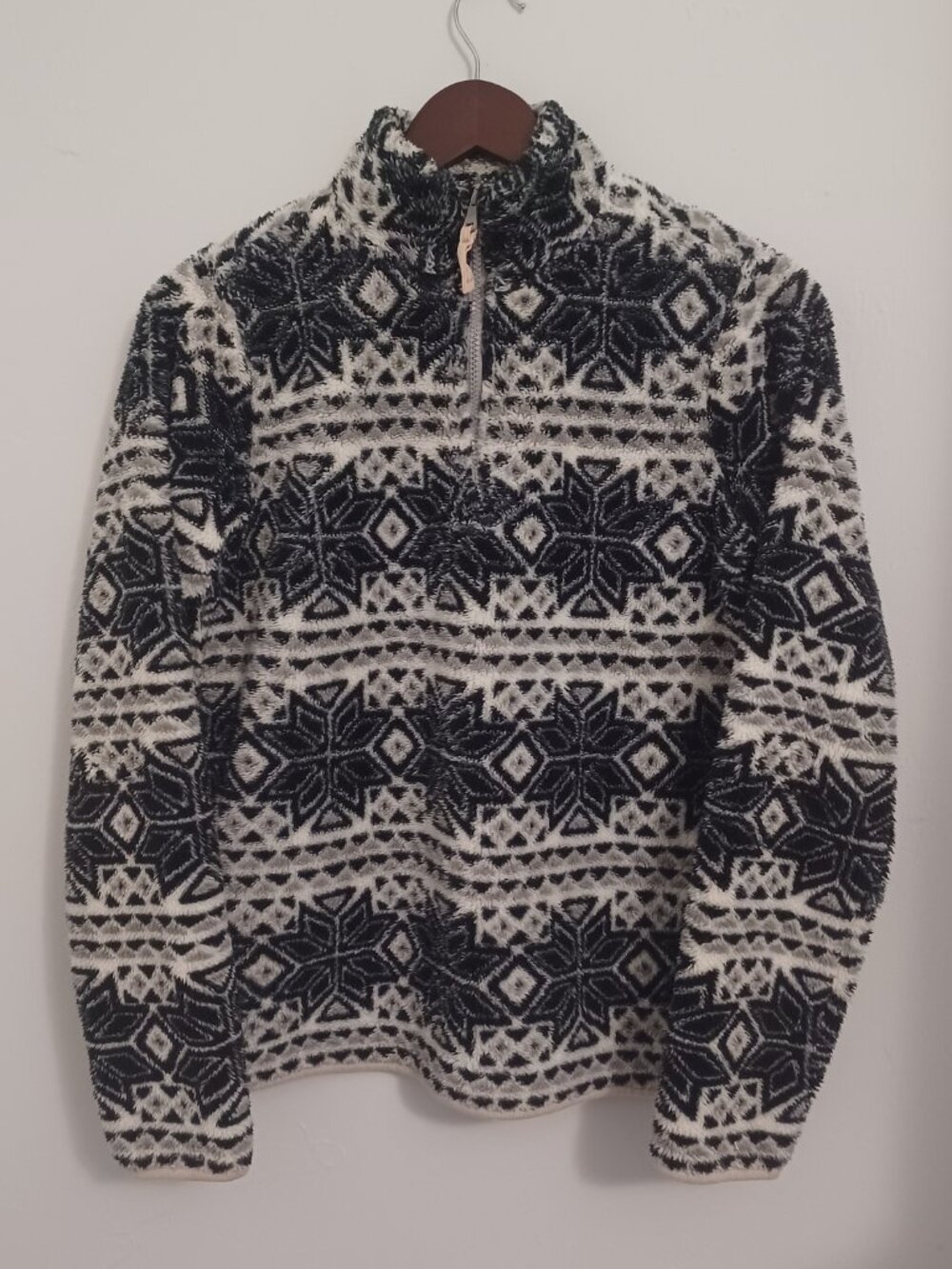 PRINCE and FOX Sherpa Fleece Pullover Size S/P Black and Snowflake Half Zip